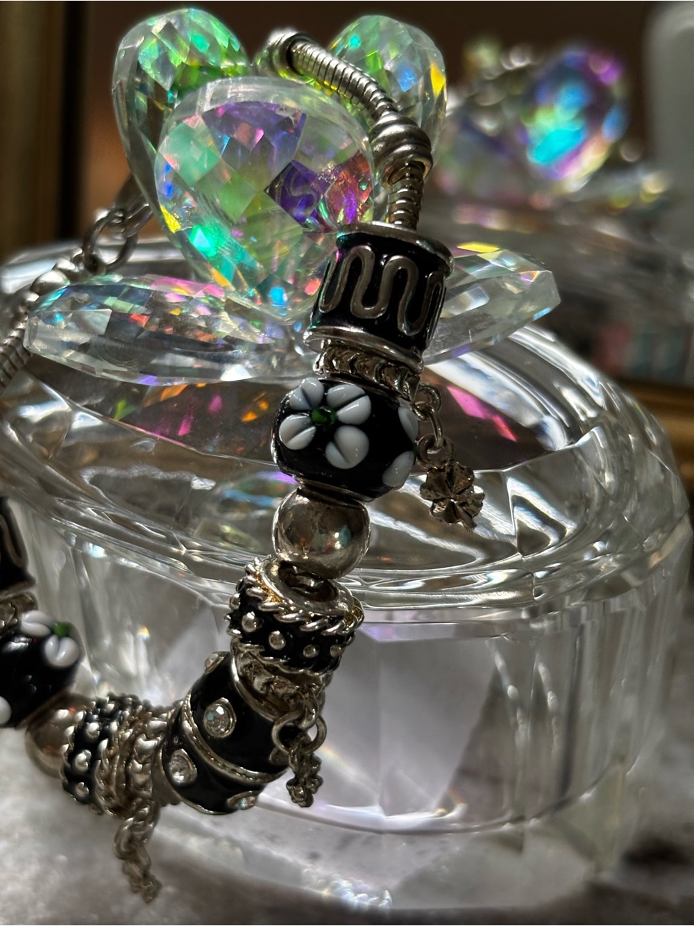 Silver-Tone Black Floral Charm Bracelet - Unbranded - Picture 2 of 5